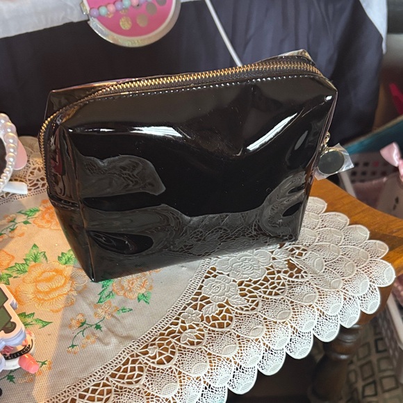 Black Patent Leather Women's Ysl Beaute Bag - Picture 3 of 3